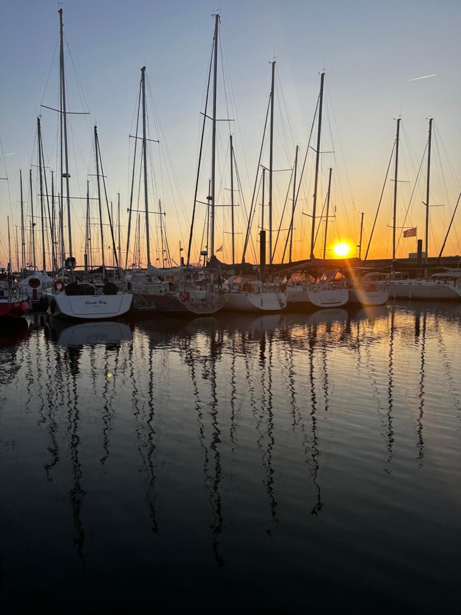 Voilier A Quai Hotel La Rochelle  Exterior foto